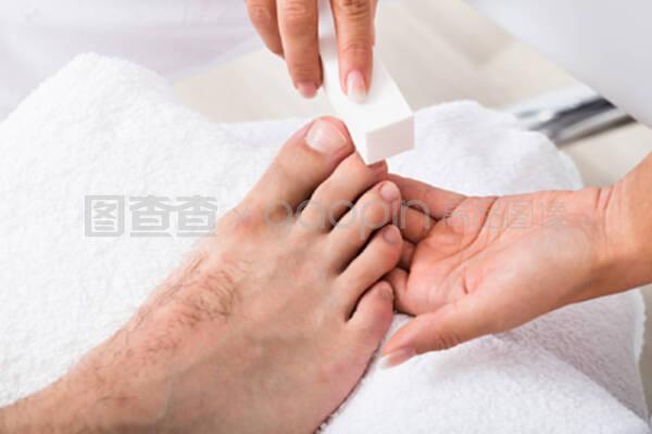 呵護美甲美容師的雙手 專業洗滌用品的選擇與保養